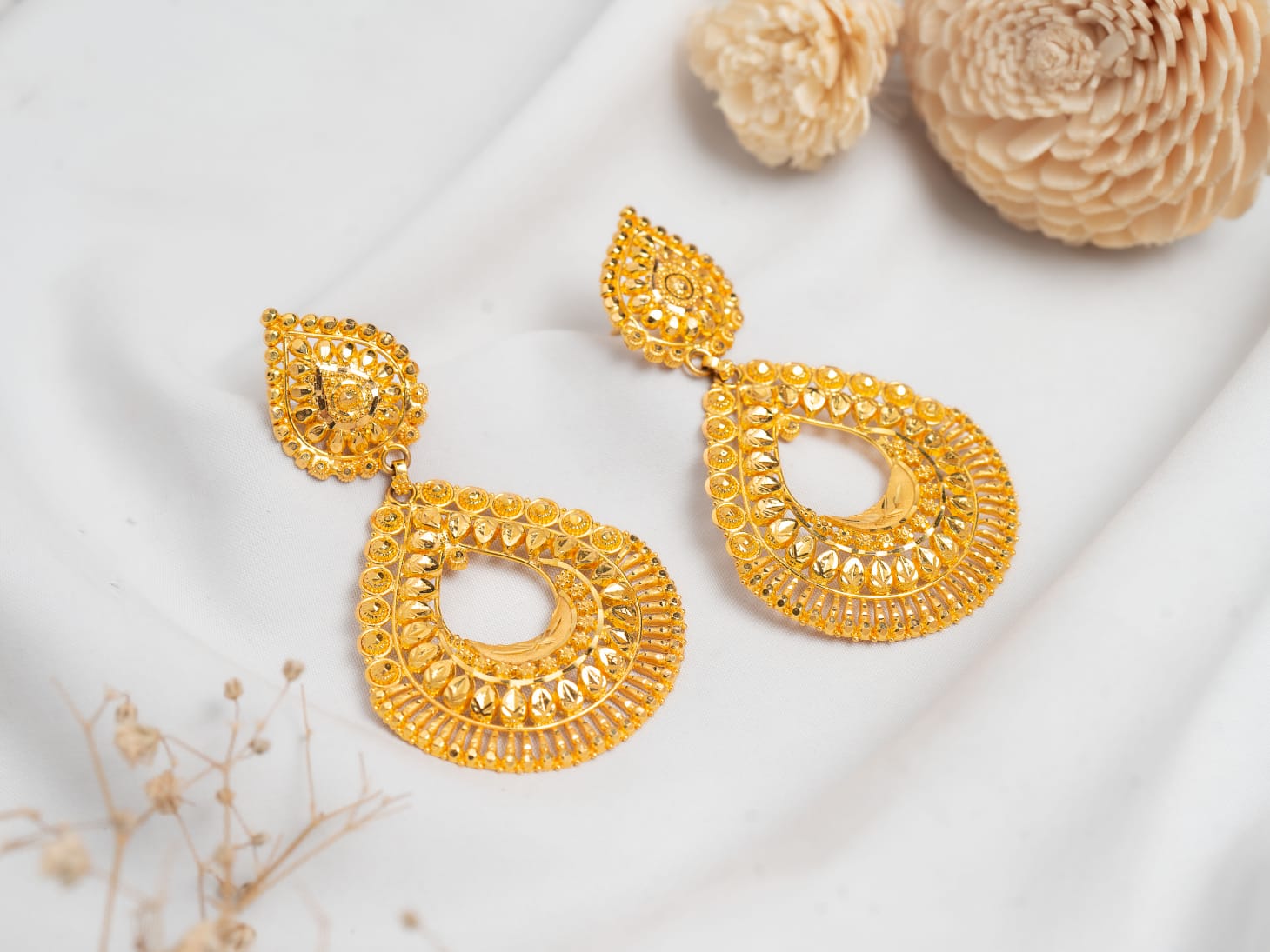 Gold Ear Ring (22k) - Earrings - Best Jewelry Shop Nepal - Shagoon Jewellers Kathmandu
